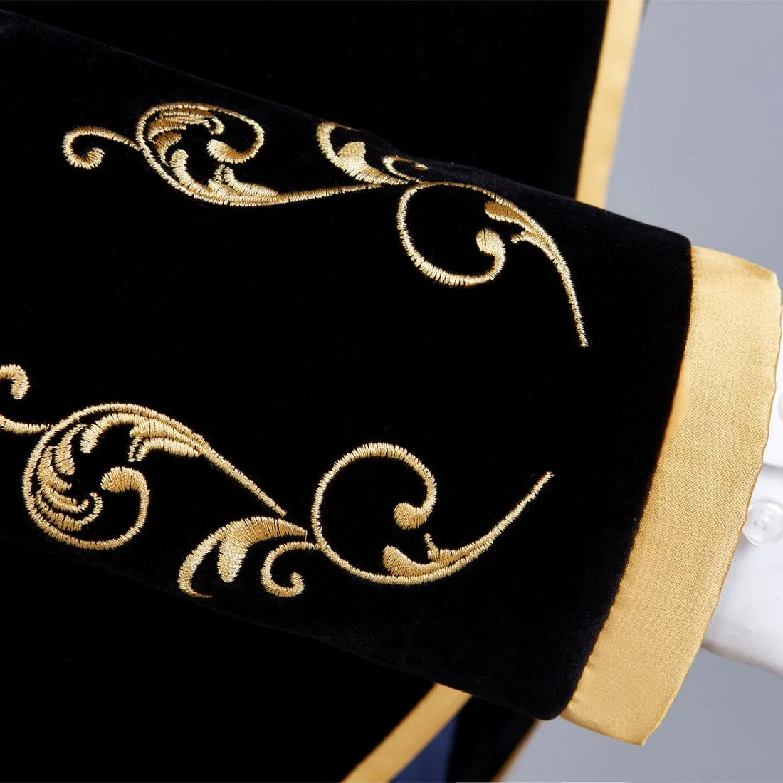 Pologize™ Royal Embroidery Jacket