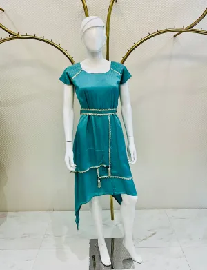 TURQUOISE COLORED SHORT KURTI WITH LACE DETAILING